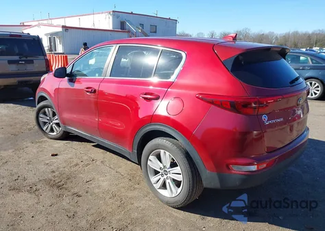 2018 Kia Sportage Lx z USA, uszkodzony, nr VIN KNDPMCAC1J7406181